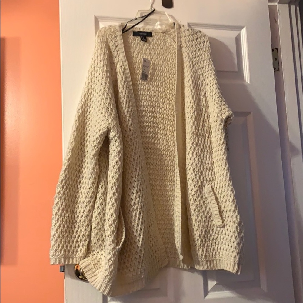 FOREVER 21 knit CARDIGAN CREME SIZE M
